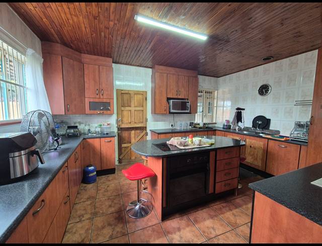 4 BEDROOM HOUSE FOR SALE IN SASOLBURG EXT 12